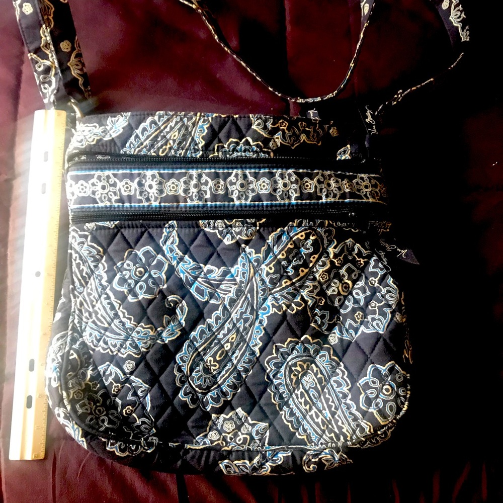 Navy and White Vera Bradley shoulder bag